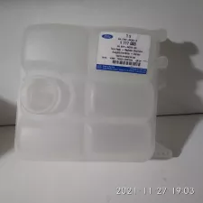 Бачок розширювальний радіатора охолодження